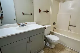 106 Pinehaven Dr, Mary Esther, FL 32569 - Photo 6