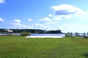 554 Beatrice Point Rd, Freeport, FL 32439 - Photo 1