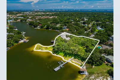 204 Laura Lane, Gulf Breeze, FL 32561 - Photo 102