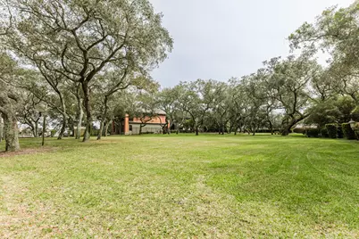 204 Laura Lane, Gulf Breeze, FL 32561 - Photo 96