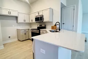 5295 Hidden Pnes Cir, Milton, FL 32583 - Photo 4