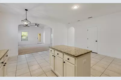379 Whitman Way, Freeport, FL 32439 - Photo 8