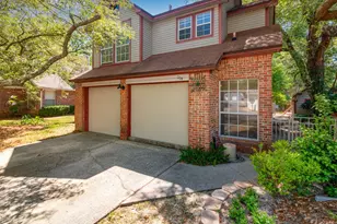 204 Parkwood Cir, Niceville, FL 32578 - Photo 1