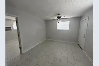 1114 S Cedar Avenue #B, Niceville, FL 32578 - Photo 2