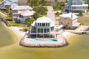 320 Sunny Dr, Mary Esther, FL 32569 - Photo 1