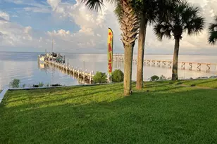 6735 Tidewater Dr, Navarre, FL 32566 - Photo 18