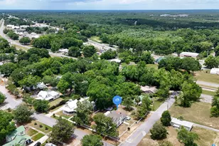 119 E Live Oak Ave, Defuniak Springs, FL 32435 - Photo 58