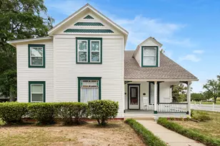 119 E Live Oak Ave, Defuniak Springs, FL 32435 - Photo 4