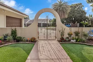 370 Golfview Dr, Miramar Beach, FL 32550 - Photo 8