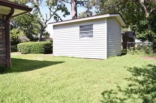 22 10th St, Shalimar, FL 32579 - Photo 44