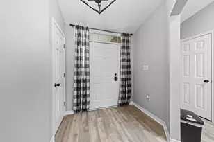 5123 Whitehurst Ln, Crestview, FL 32536 - Photo 2