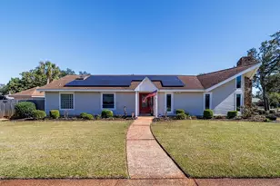 54 E Country Club Dr, Destin, FL 32541 - Photo 4