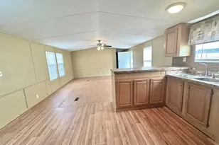 123 Marigold Ave, Defuniak Springs, FL 32433 - Photo 8