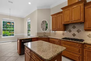 155 E Club House Dr, Freeport, FL 32439 - Photo 12