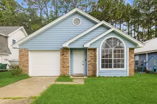 3074 Yorktown Cir, Fort Walton Beach, FL 32547 - Photo 1