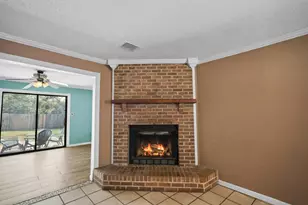 1000 Quail Hollow Dr, Mary Esther, FL 32569 - Photo 8