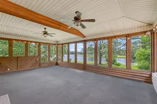 991 Pinewood Dr, Defuniak Springs, FL 32433 - Photo 32