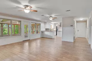991 Pinewood Dr, Defuniak Springs, FL 32433 - Photo 14