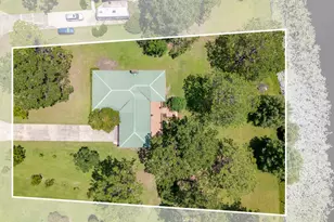 991 Pinewood Dr, Defuniak Springs, FL 32433 - Photo 4