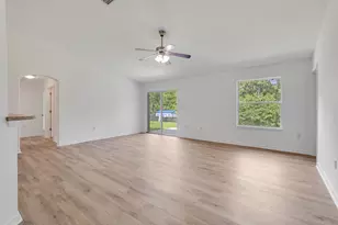 48 S Pleasant Dr, Defuniak Springs, FL 32435 - Photo 14