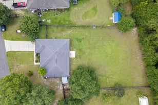 48 S Pleasant Dr, Defuniak Springs, FL 32435 - Photo 6