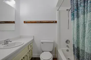 74 8th St, Shalimar, FL 32579 - Photo 18