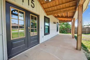 115 Ridgewood Ave, Mary Esther, FL 32569 - Photo 4