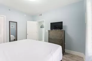 9902 S Thomas Dr, Panama City Beach, FL 32408 - Photo 24