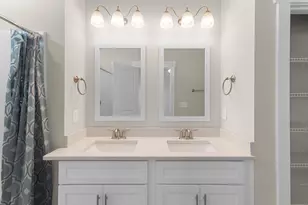 280 Date Palm Ln, Freeport, FL 32439 - Photo 20