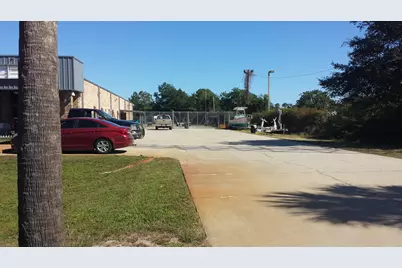 91 NW Ready Avenue, Fort Walton Beach, FL 32548 - Photo 2
