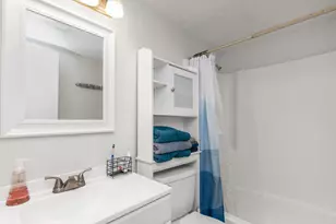 209 W Miracle Strip Pkwy, Mary Esther, FL 32569 - Photo 18