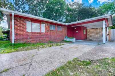 133 NW Robinwood Drive, Fort Walton Beach, FL 32548 - Photo 2