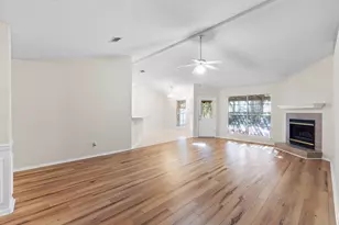 4591 Scarlet Dr, Crestview, FL 32539 - Photo 8