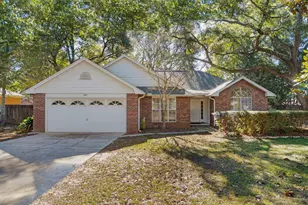 4591 Scarlet Dr, Crestview, FL 32539 - Photo 1
