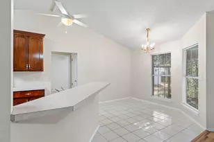 4591 Scarlet Dr, Crestview, FL 32539 - Photo 10