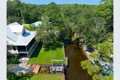 400 Pitts Bayshore Drive, Freeport, FL 32439 - Photo 2