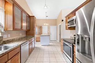 719 Majestic Prince Ct, Crestview, FL 32539 - Photo 6