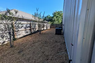 1456 Pine St, Niceville, FL 32578 - Photo 8