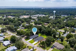 1470 Cypress St, Niceville, FL 32578 - Photo 4