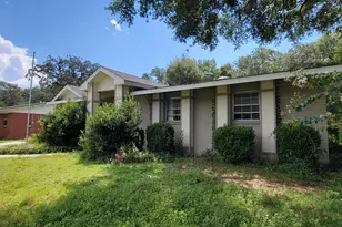 202 22nd St, Niceville, FL 32578 - Photo 1