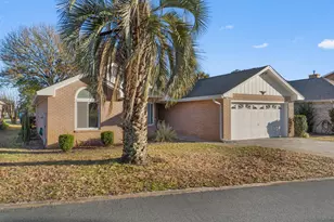 915 Shalimar Point Dr, Shalimar, FL 32579 - Photo 1