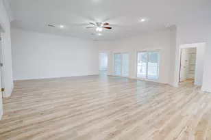 1756 Thomas St, Niceville, FL 32578 - Photo 4