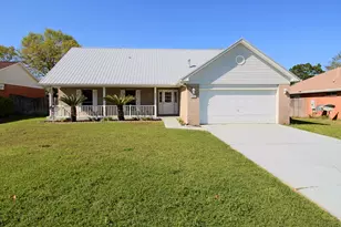 414 Whirlaway Ct, Crestview, FL 32539 - Photo 2
