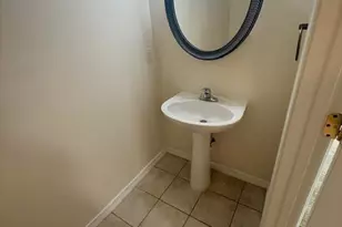 223 Johnson Ct, Crestview, FL 32536 - Photo 4