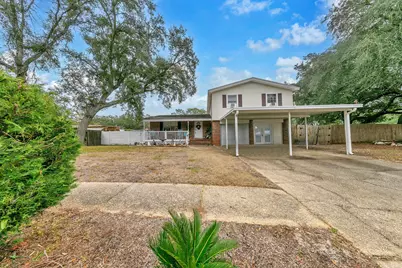 701 Trowbridge Avenue, Fort Walton Beach, FL 32547 - Photo 1