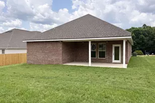 2745 Louis Cir, Crestview, FL 32536 - Photo 16