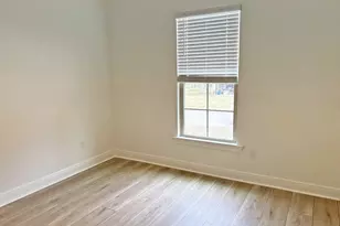 2745 Louis Cir, Crestview, FL 32536 - Photo 12