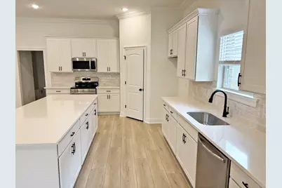 2745 Louis Circle, Crestview, FL 32536 - Photo 4