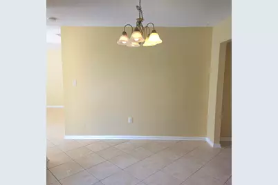 308 NW Victoria Avenue, Fort Walton Beach, FL 32548 - Photo 4