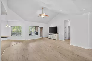 822 Wild Egret Ln, Crestview, FL 32536 - Photo 6